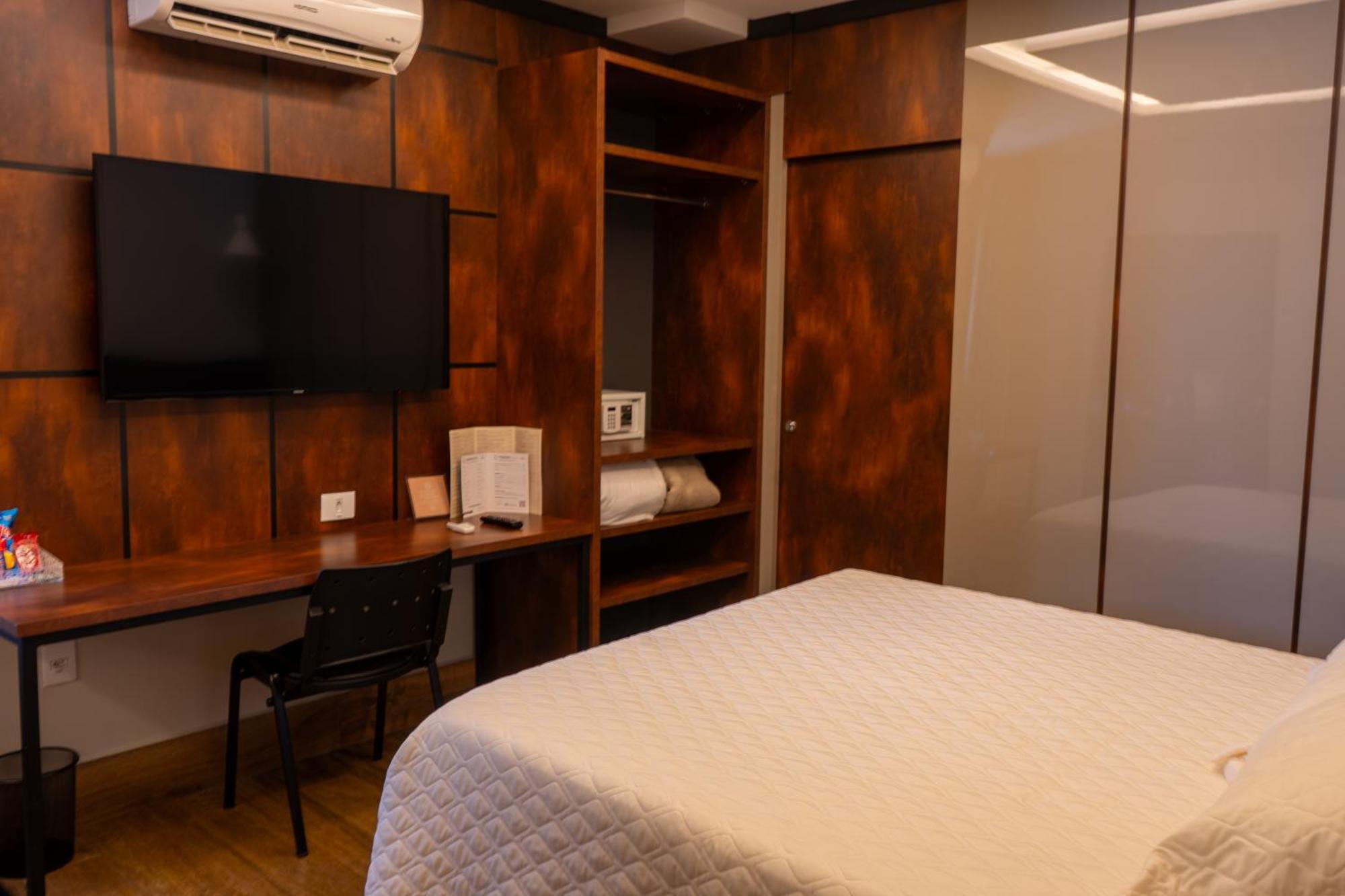 Adria Premium Hotel Guarapuava Rum bild